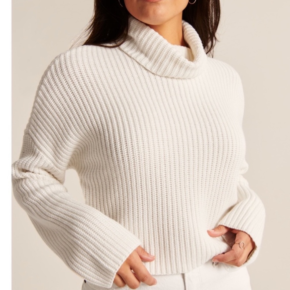 Abercrombie Cream Sweater